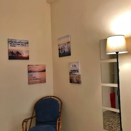 Sunshine's House Near The Beach, 10 Min From The Airport
